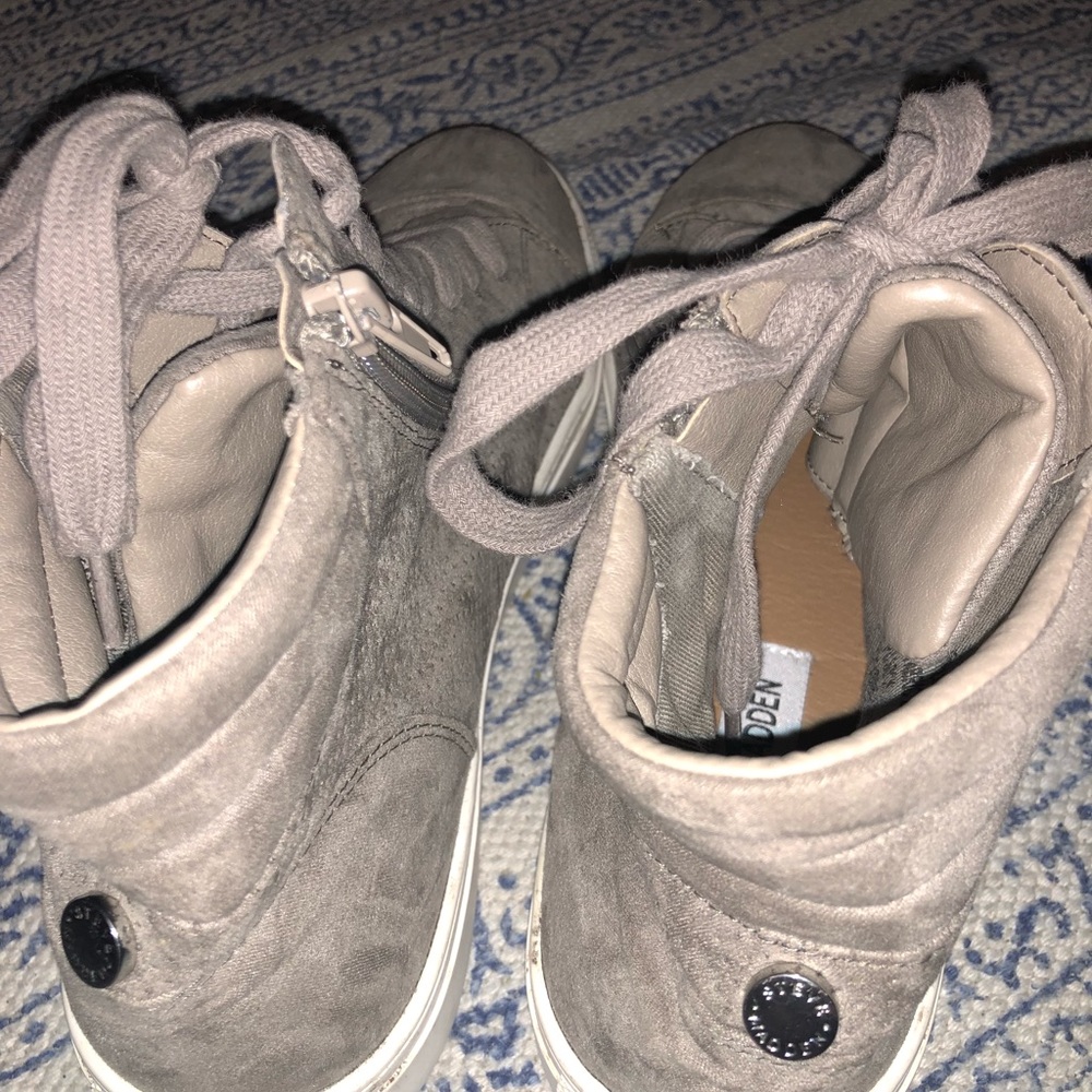 Steve Madden High Top Sneakers